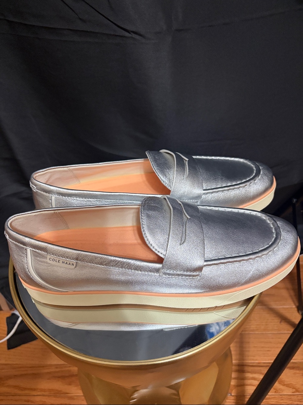 Cole Haan Nantucket 2.0 Penny Loafer in Silver Women’s size 11 - Picture 2 of 9